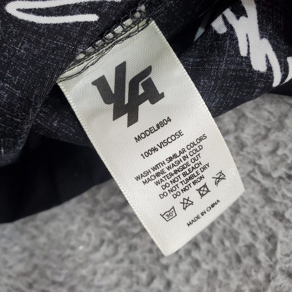 YoungLA Scarface Viscose Button Up Shirt Mens Size Small Black Model 804 - Picture 8 of 9